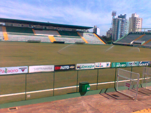 Arena Condá: Novo gramado