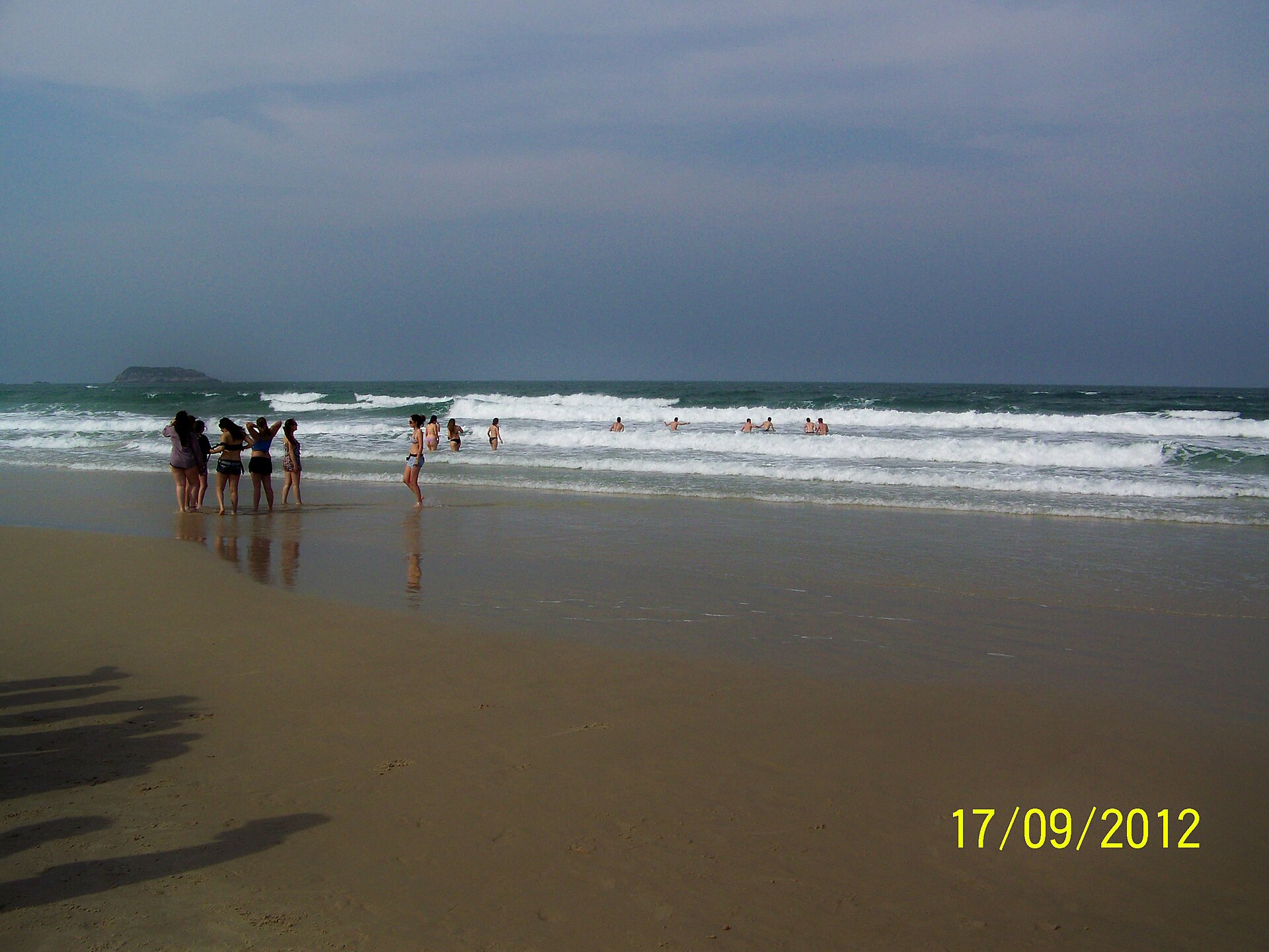 Faixa de areia da Praia dos Ingleses, em Florianópolis
